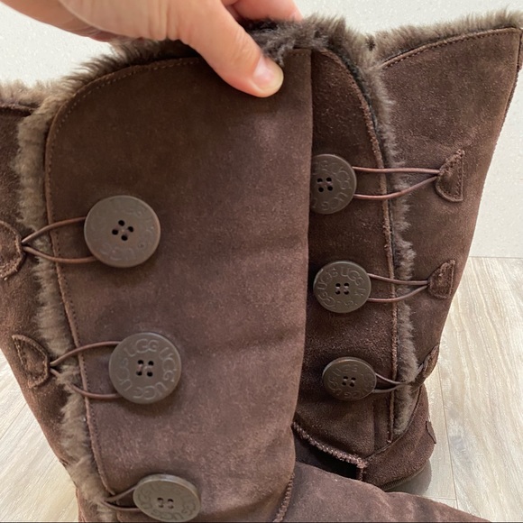 Warm and cozy UGGS boots - winter ready - Picture 7 of 9